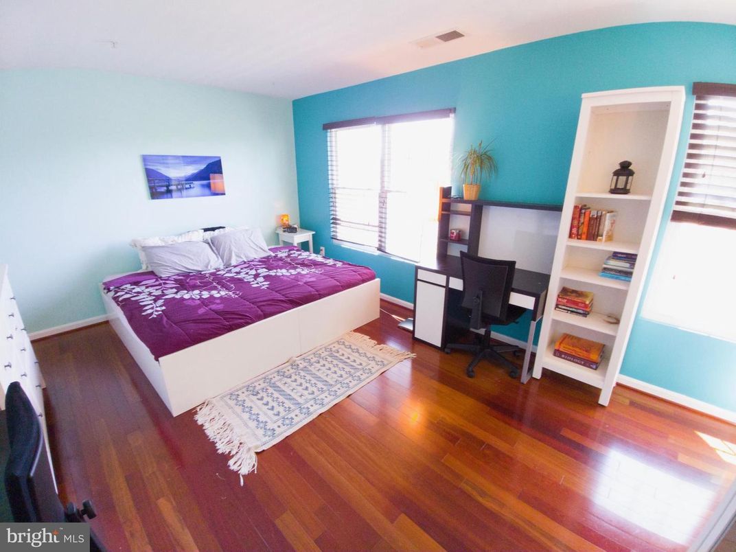 Bedroom, Home Office, Interior, Wood Texture Flooring