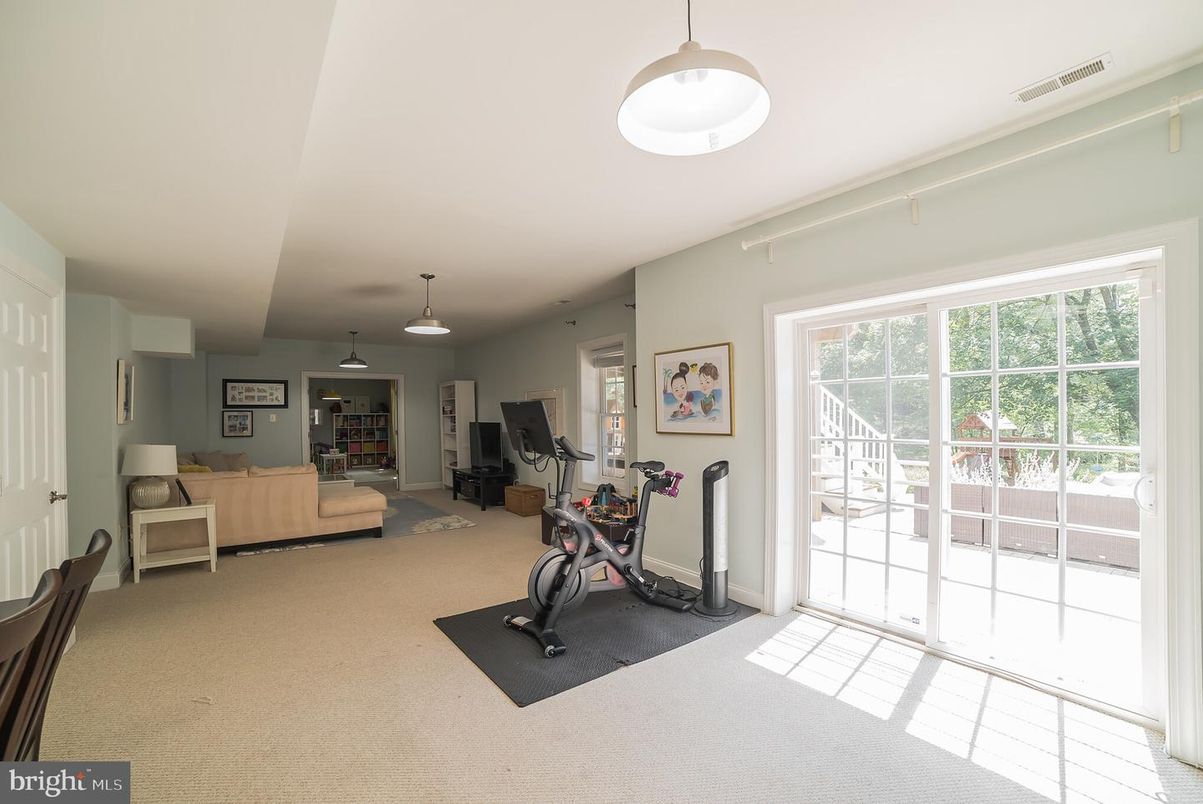 Fitness Equipment, Interior, Living room