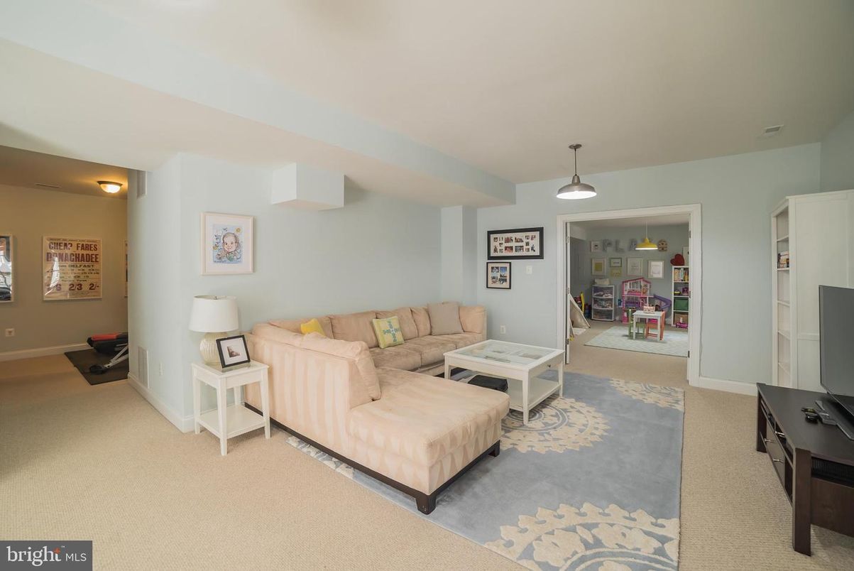 Interior, Living room, Pendant Lights