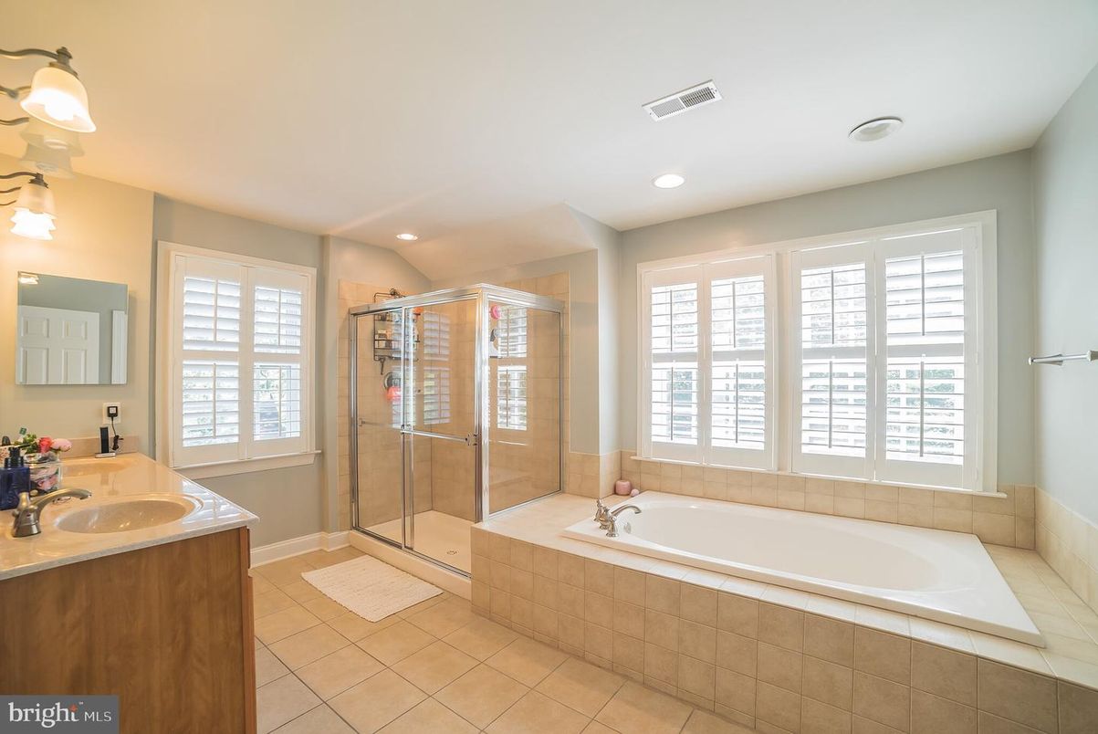 Bathroom, Dual Sink Vanities, Glass Shower, Interior, Recessed Lighting