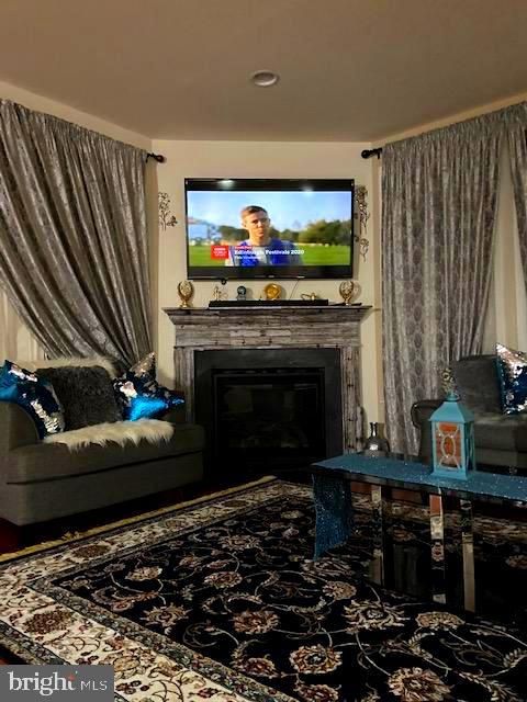 Fireplace, Interior, Recessed Lighting