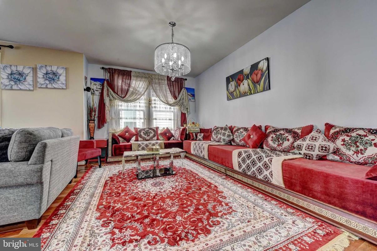 Chandelier, Interior, Living room, Wood Texture Flooring