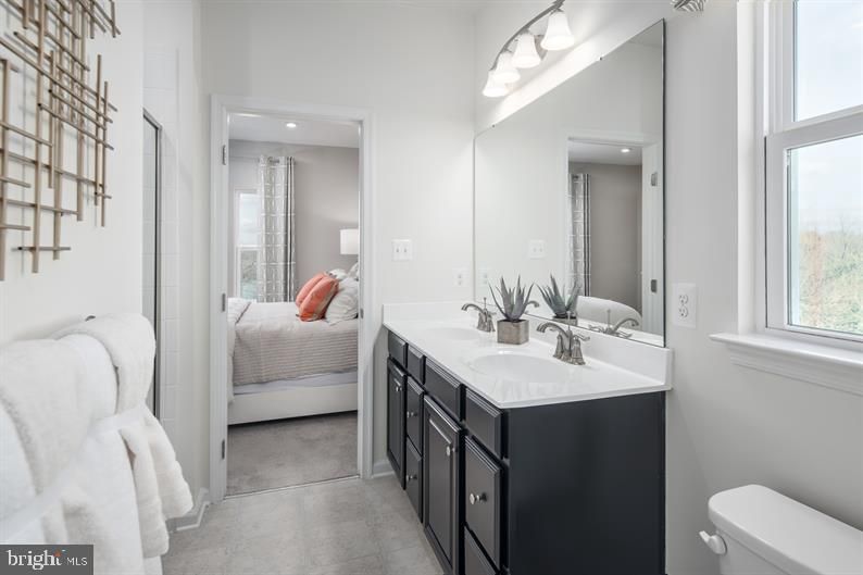 Bathroom, Bedroom, Dual Sink Vanities, Interior, Recessed Lighting