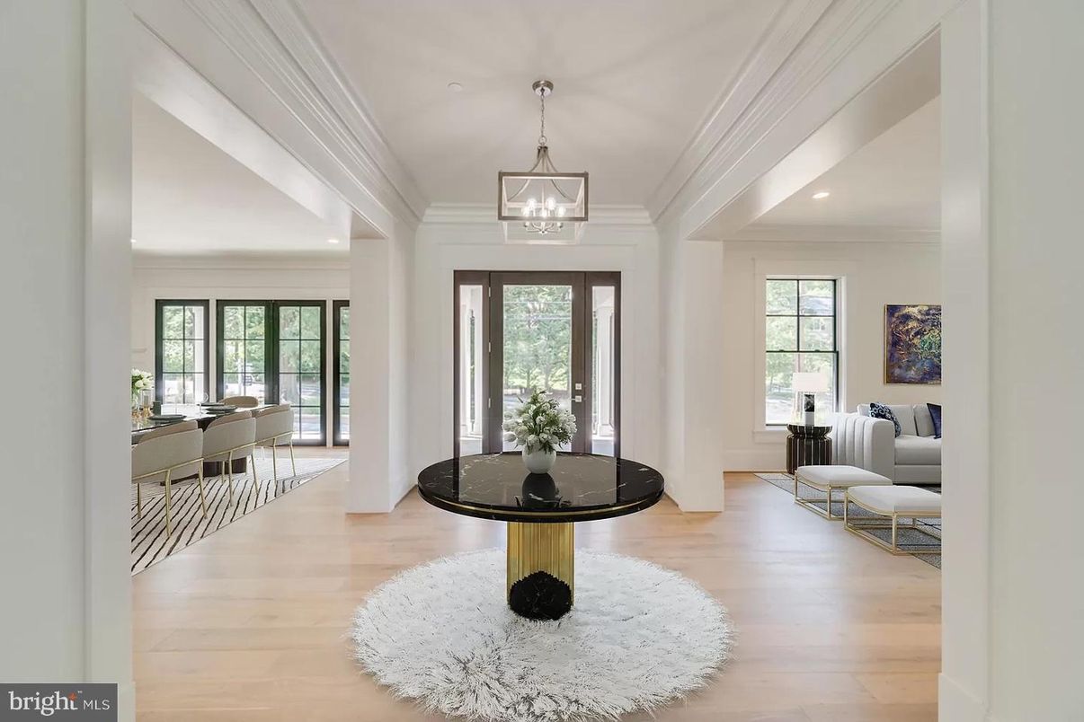 Interior, Pendant Lights, Recessed Lighting, Wood Texture Flooring