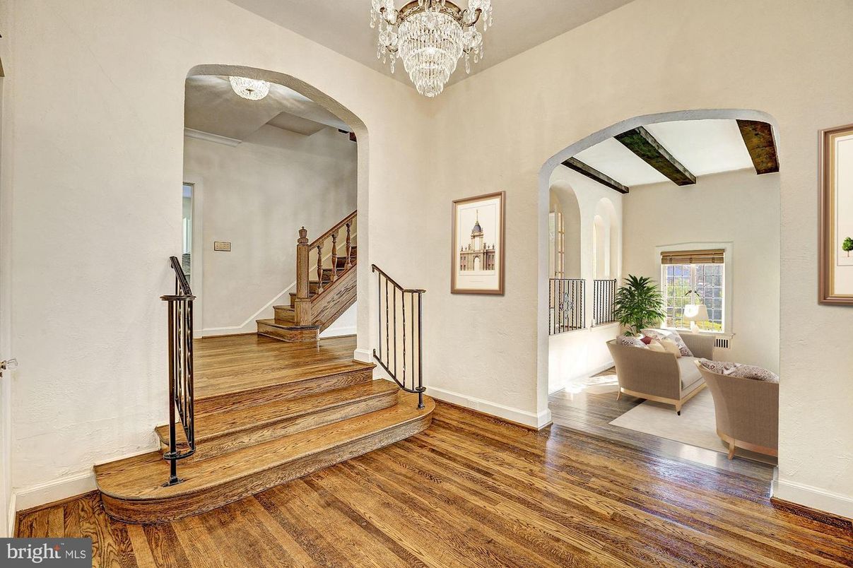 Chandelier, Interior, Wood Texture Flooring
