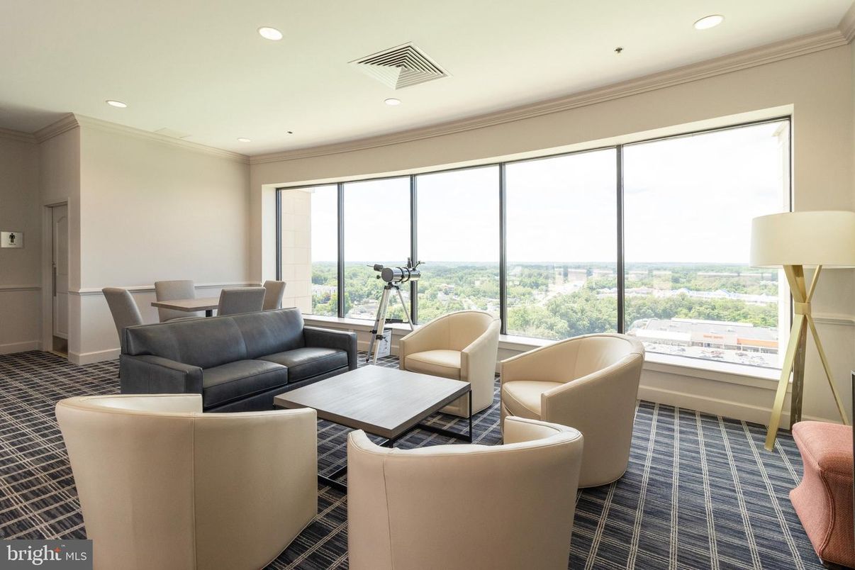 Dining room, Interior, Living room, Recessed Lighting