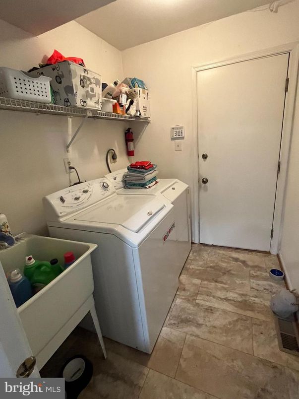 Interior, Washer