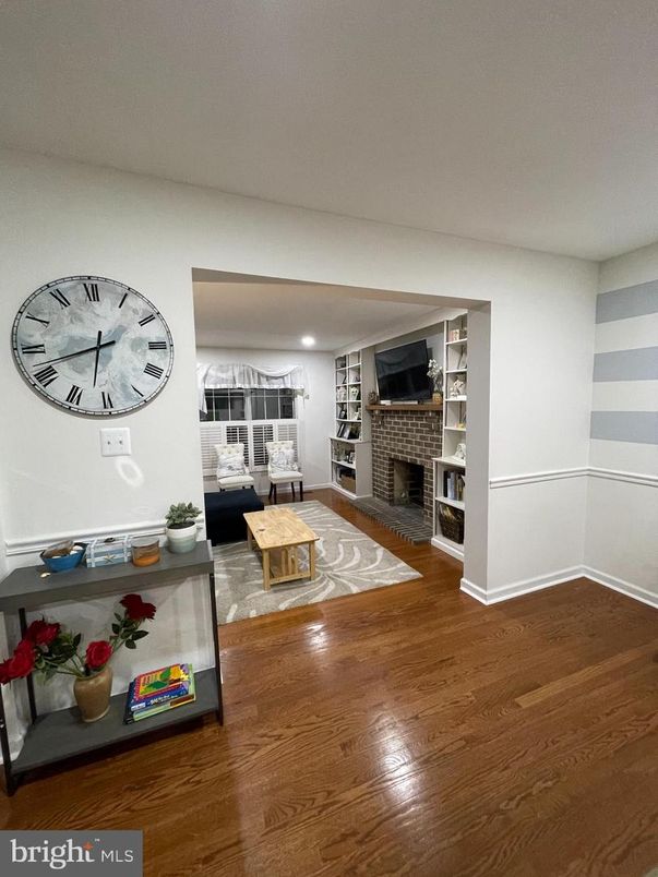 Fireplace, Interior, Recessed Lighting, Wood Texture Flooring