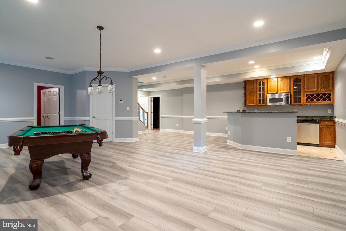 Billiard Table, Game Room, Interior, Pendant Lights, Recessed Lighting, Wood Texture Flooring