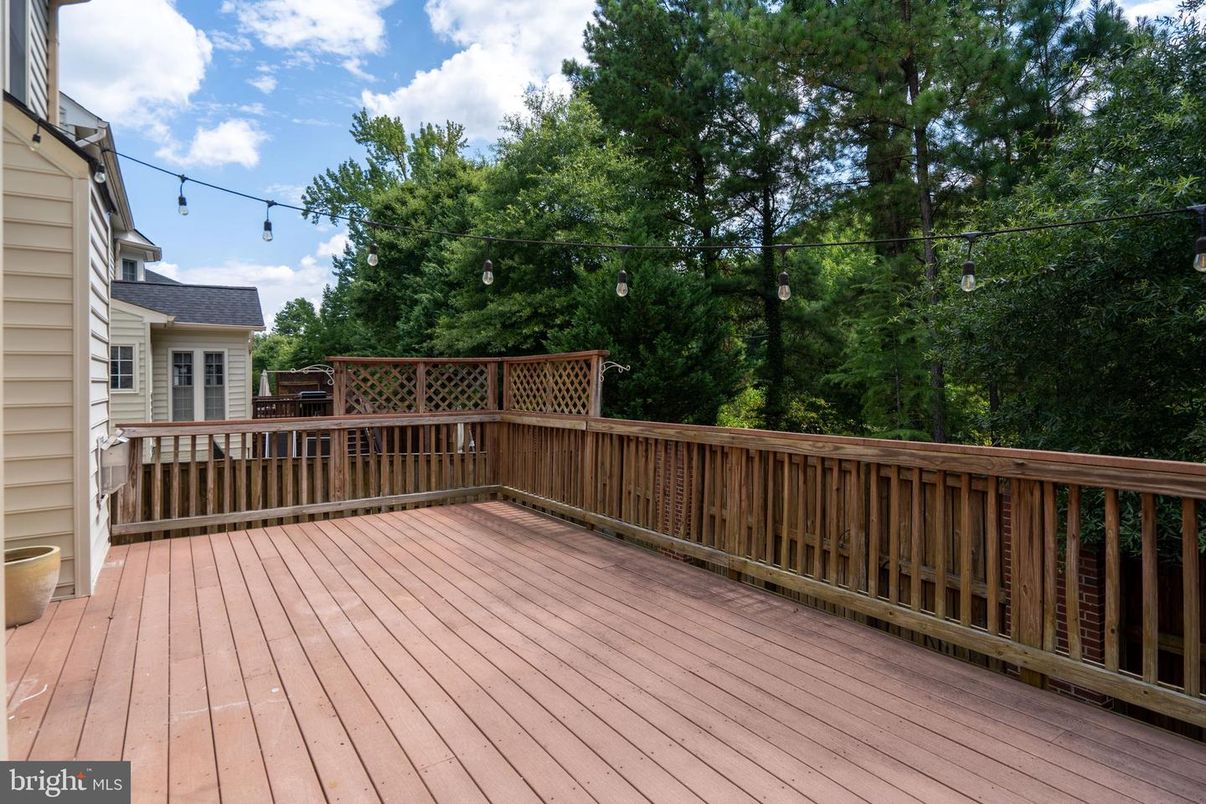 Exterior, Wood Texture Flooring