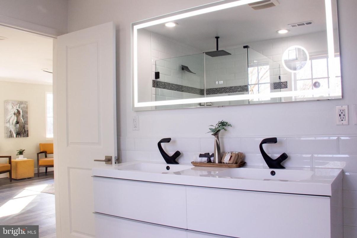 Bathroom, Dual Sink Vanities, Glass Shower, Interior, Recessed Lighting