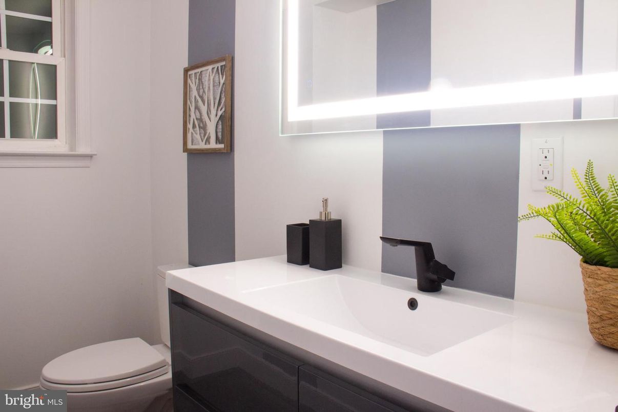 Bathroom, Interior