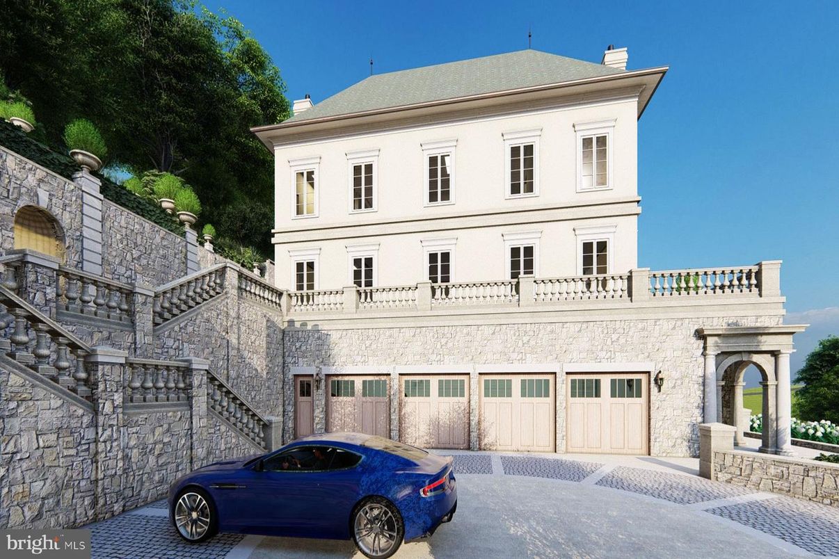 Attached, Exterior, Facade, French Provincial