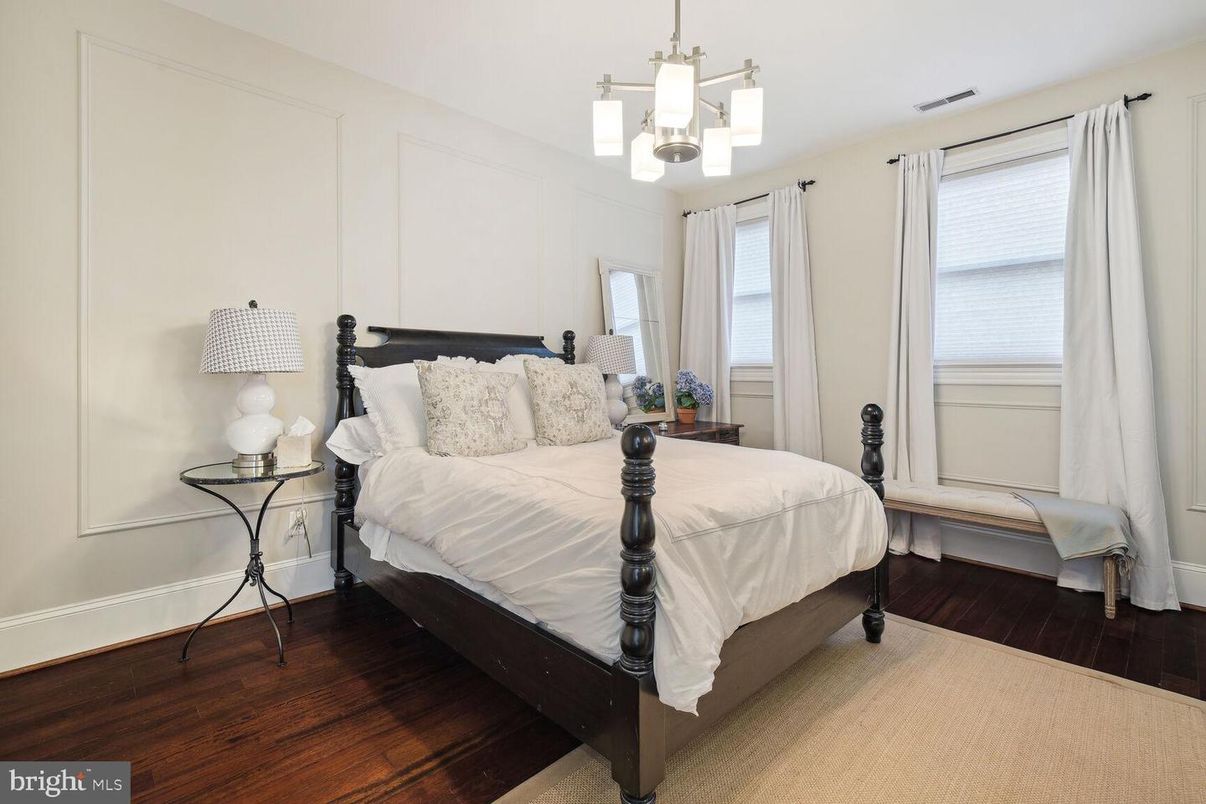 Bedroom, Chandelier, Interior, Pendant Lights, Wood Texture Flooring