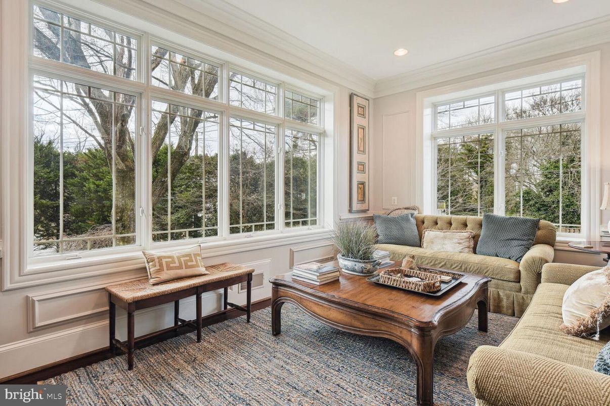 Interior, Living room, Recessed Lighting, Sun Room