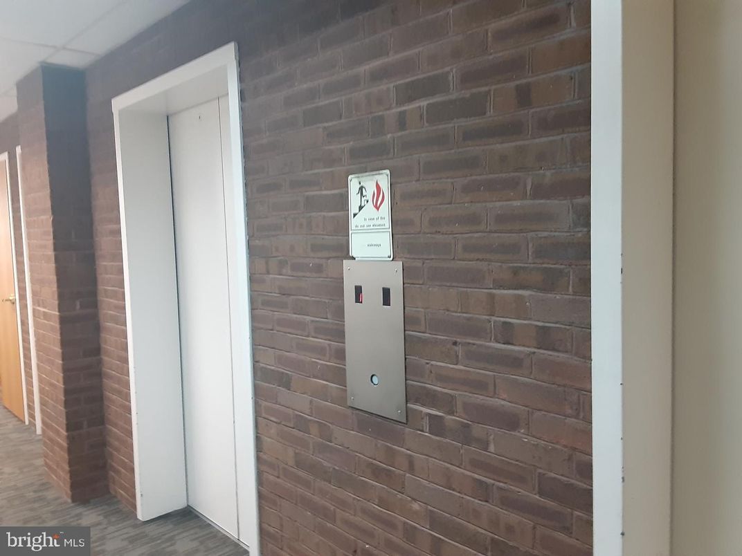 Elevator, Interior, Stone Walls