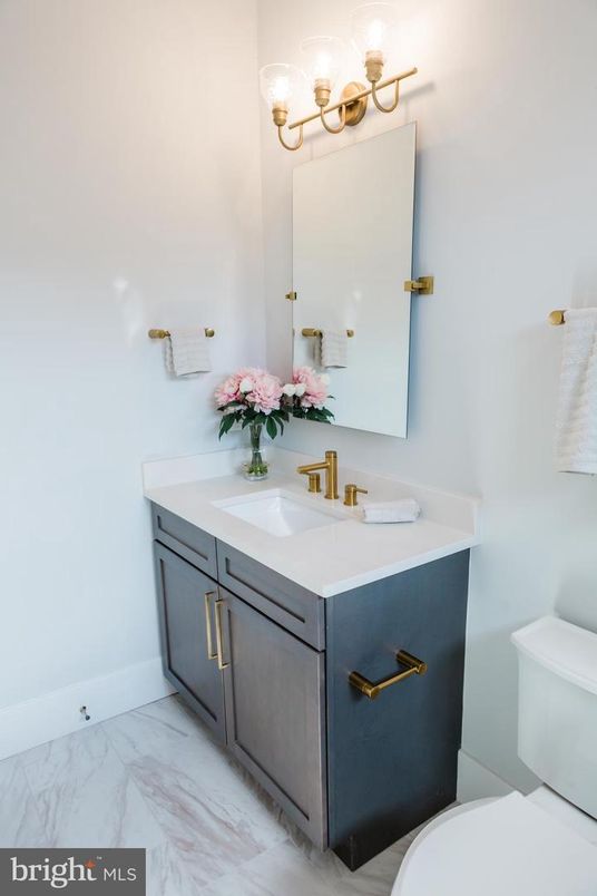 Bathroom, Dual Sink Vanities, Interior, Marble