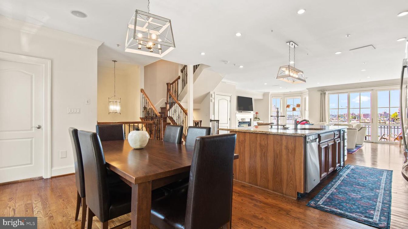 Dining room, Interior, Kitchen, Pendant Lights, Recessed Lighting, Wood Texture Flooring
