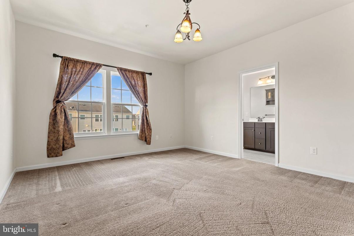 Bathroom, Chandelier, Empty room, Interior