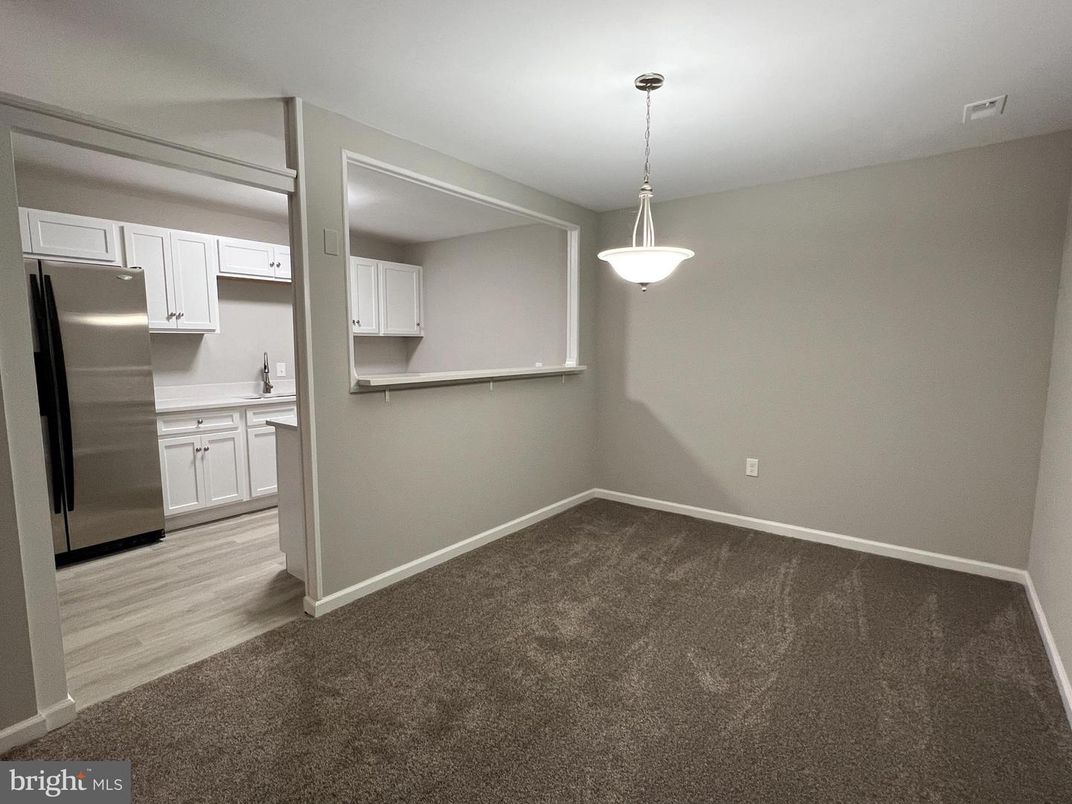 Interior, Kitchen, Pendant Lights, Wood Texture Flooring