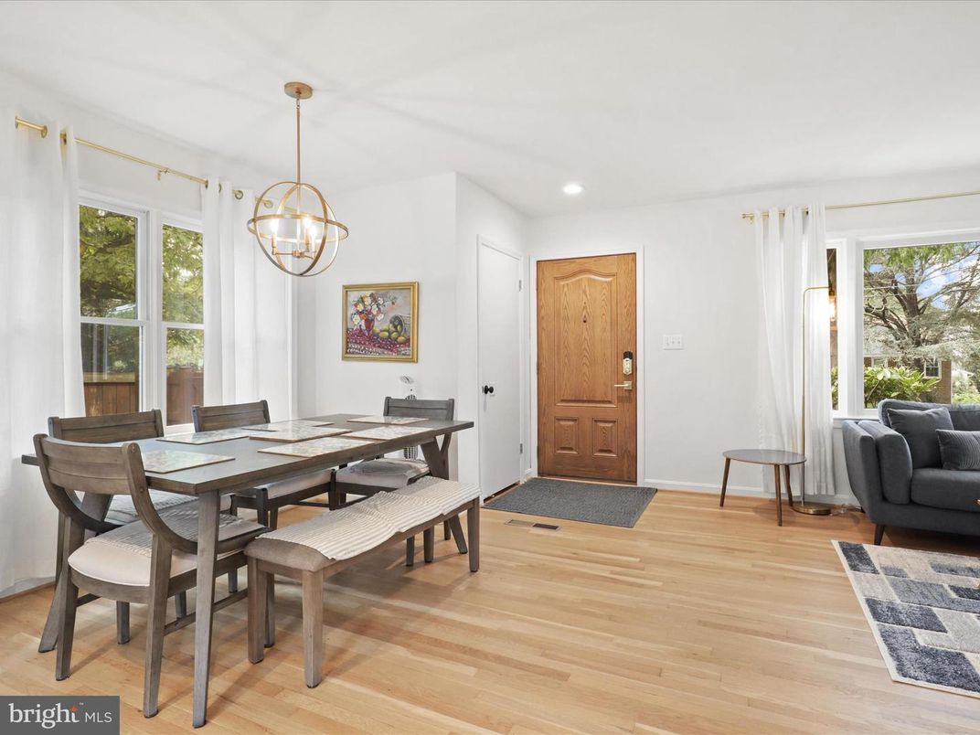 Chandelier, Dining room, Interior, Pendant Lights, Recessed Lighting, Wood Texture Flooring