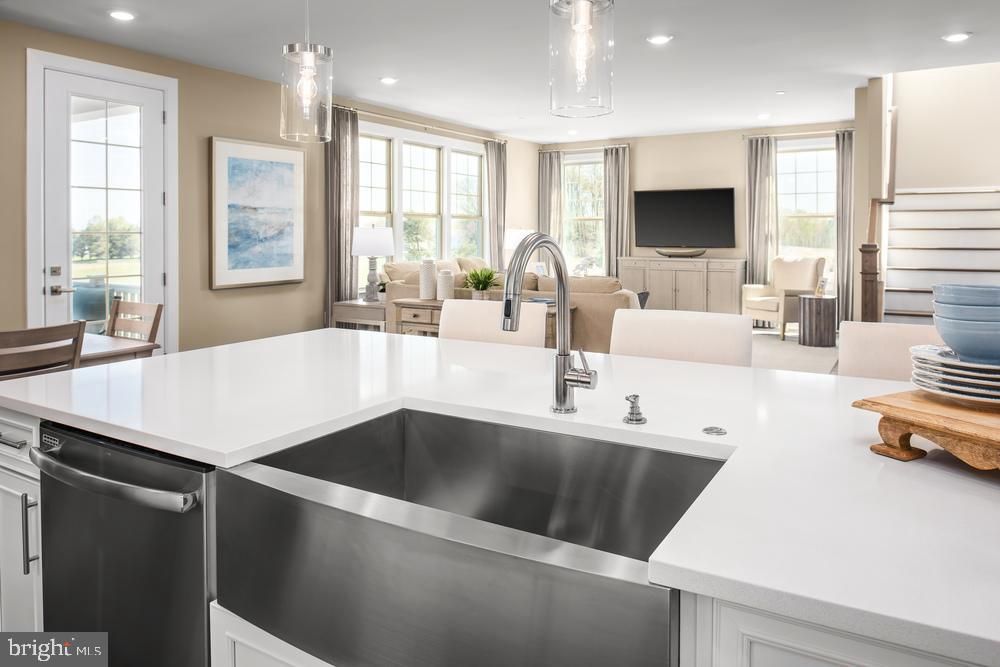 Interior, Kitchen, Pendant Lights, Recessed Lighting, Stainless Steel Appliances