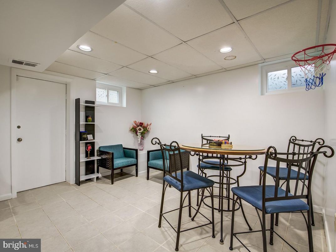 Interior, Recessed Lighting