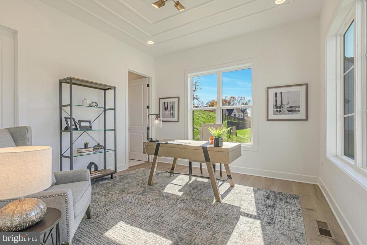 Home Office, Interior, Recessed Lighting, Wood Texture Flooring