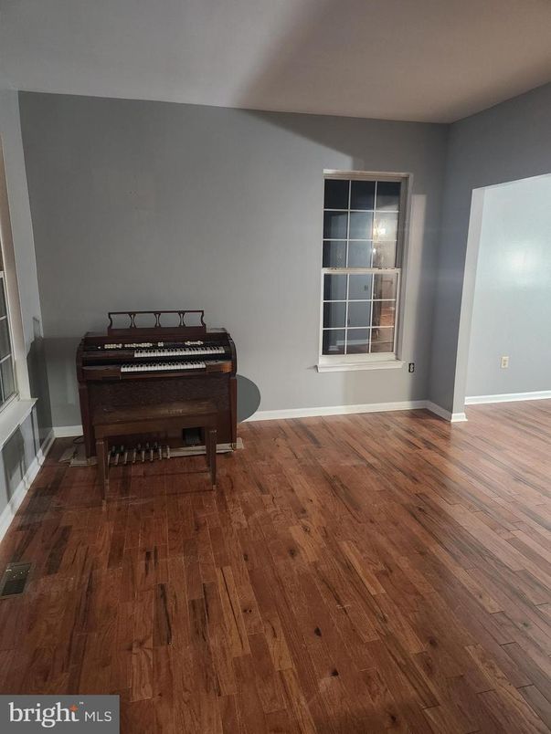 Interior, Piano, Wood Texture Flooring