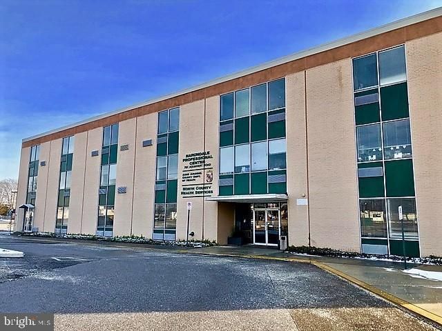Exterior, Facade, Condo Building