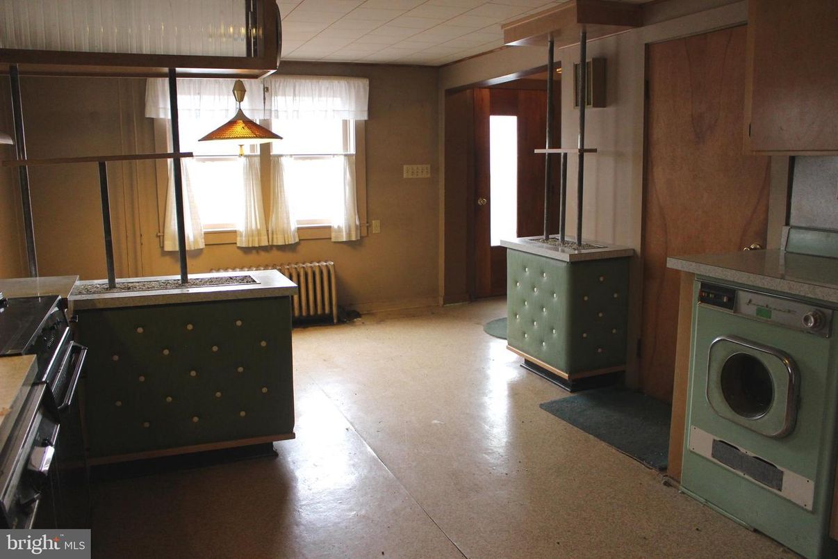 Interior, Pendant Lights, Utility Closets, Washer