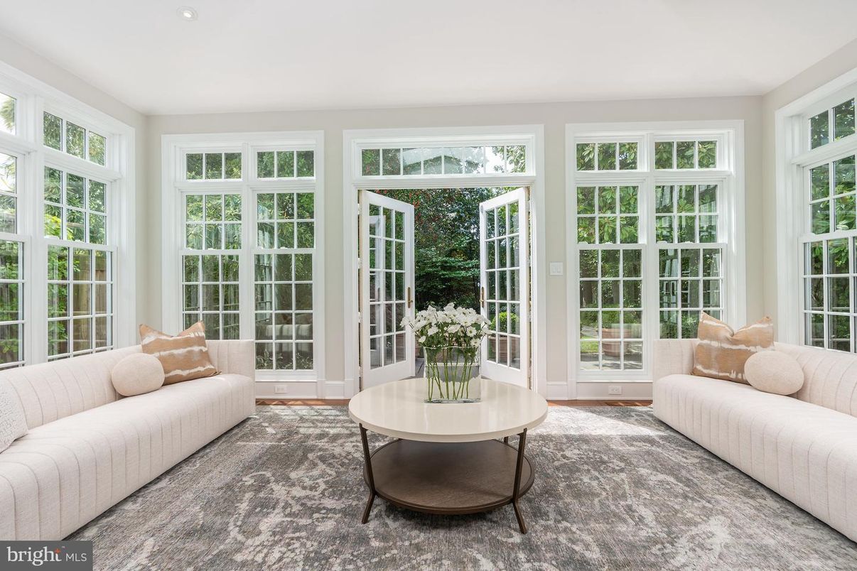 Interior, Recessed Lighting, Sun Room