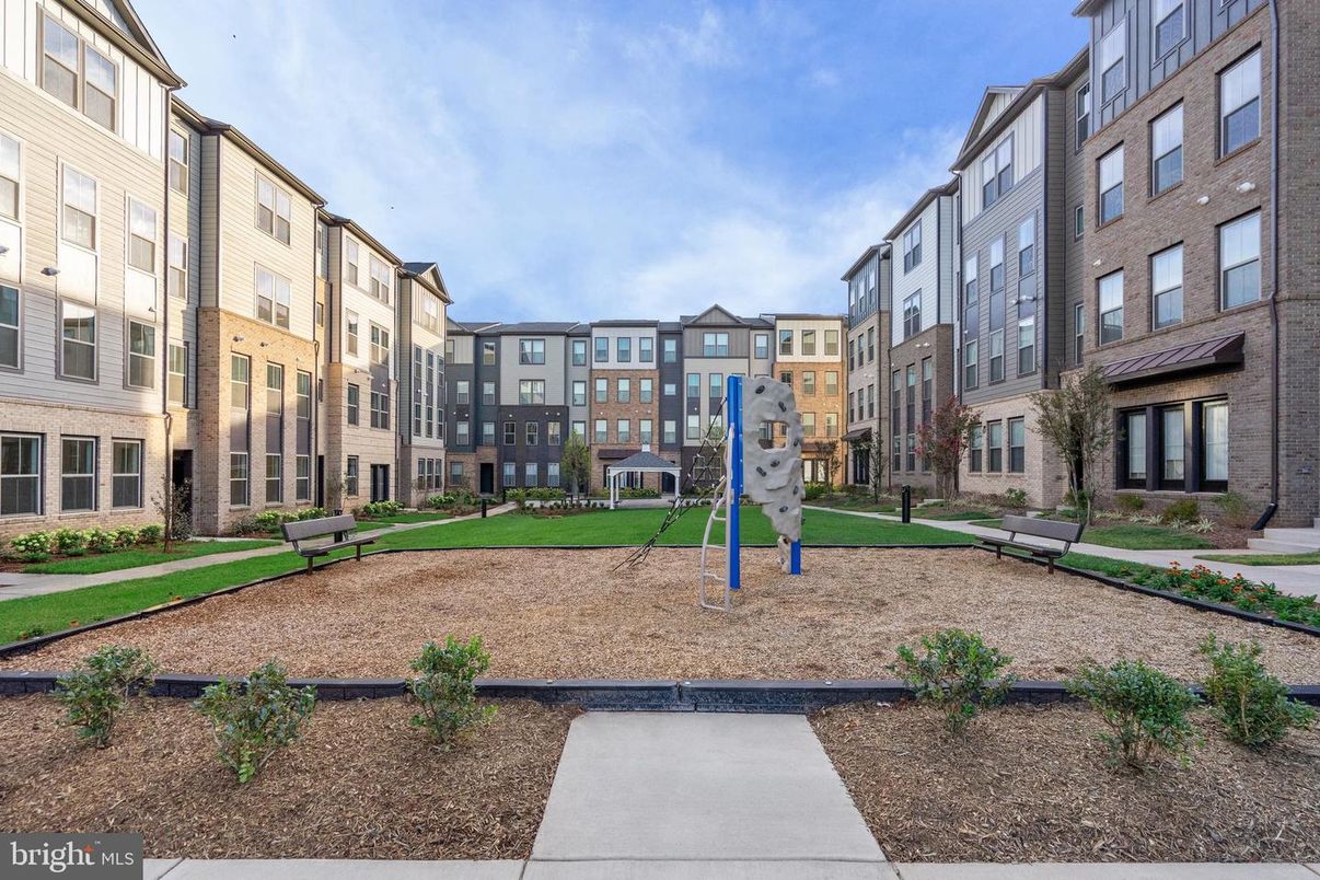 Exterior, Playground
