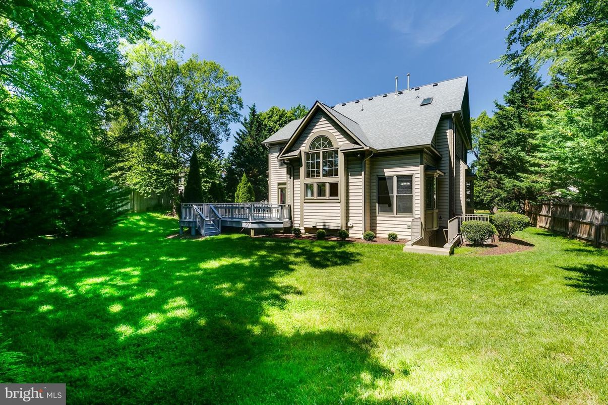 Backyard, Exterior, Playground