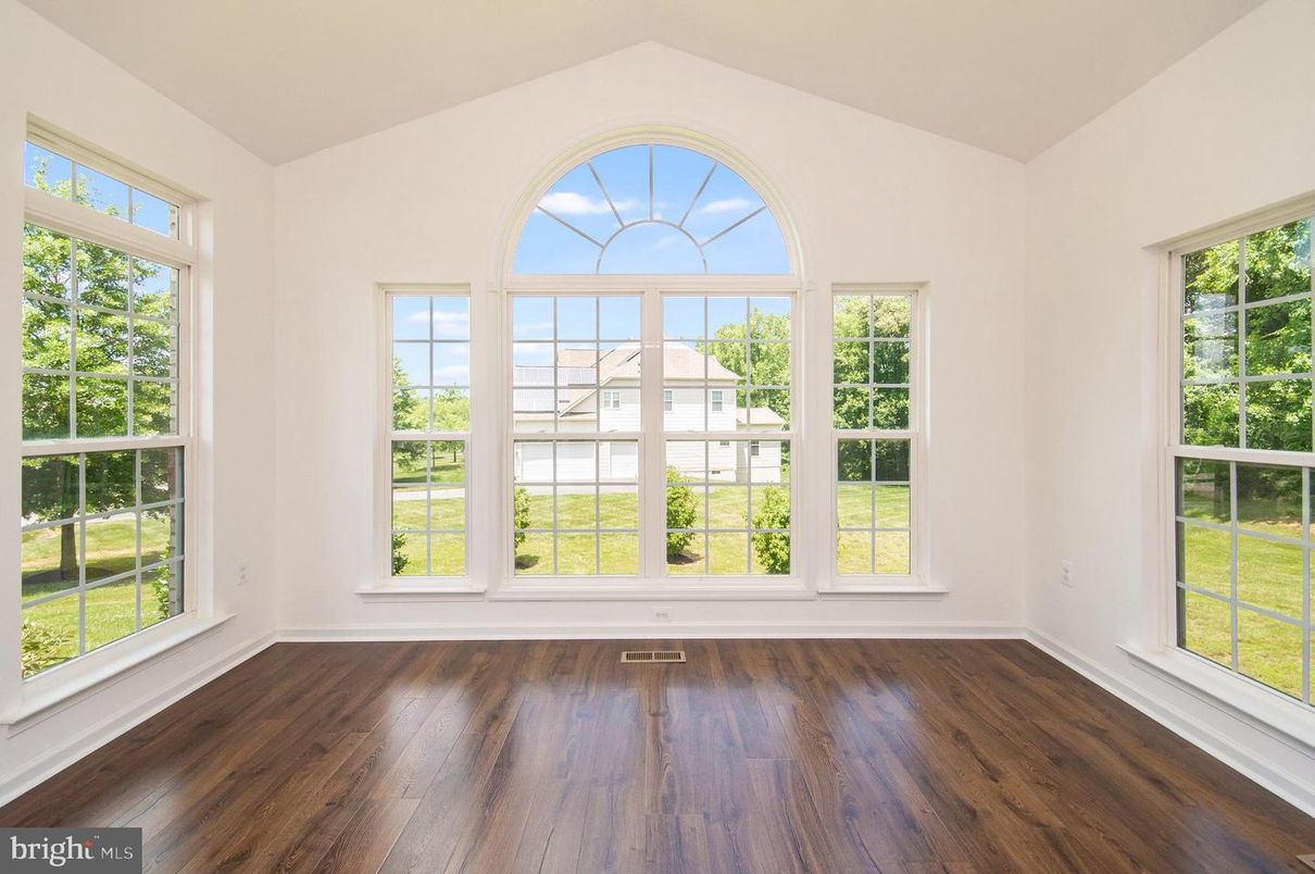 Empty room, Interior, Wood Texture Flooring