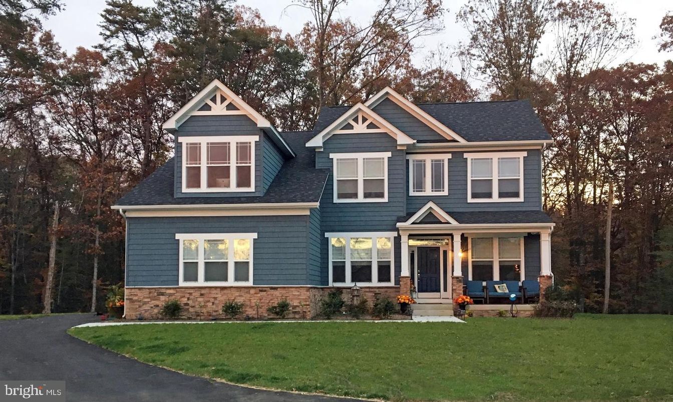 Exterior, Facade, Farmhouse