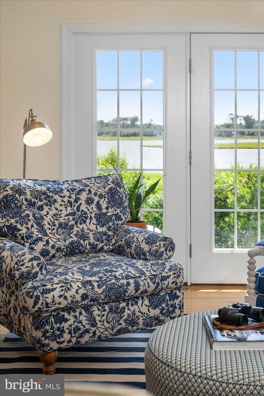 Bedroom, Interior, Water