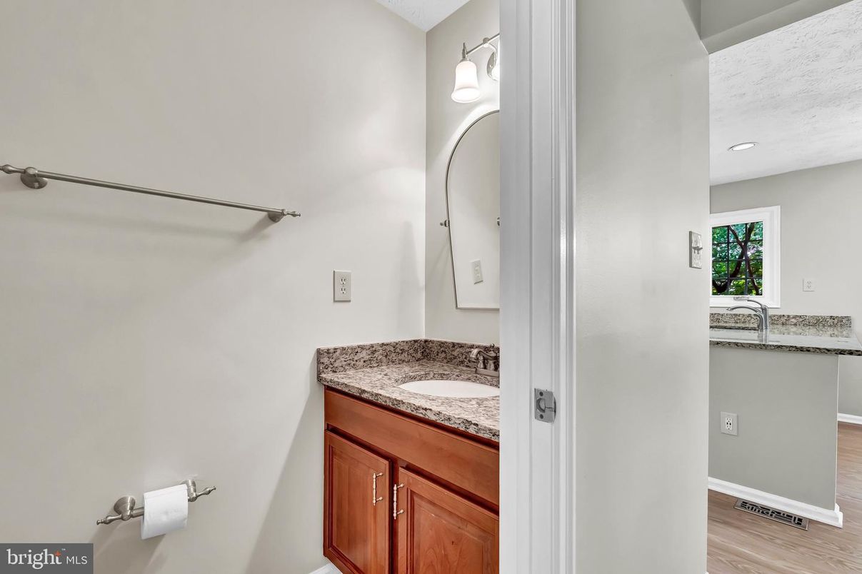 Bathroom, Interior, Recessed Lighting, Wood Texture Flooring