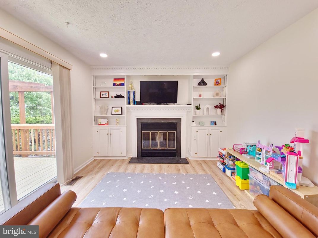 Fireplace, Interior, Recessed Lighting, Wood Texture Flooring