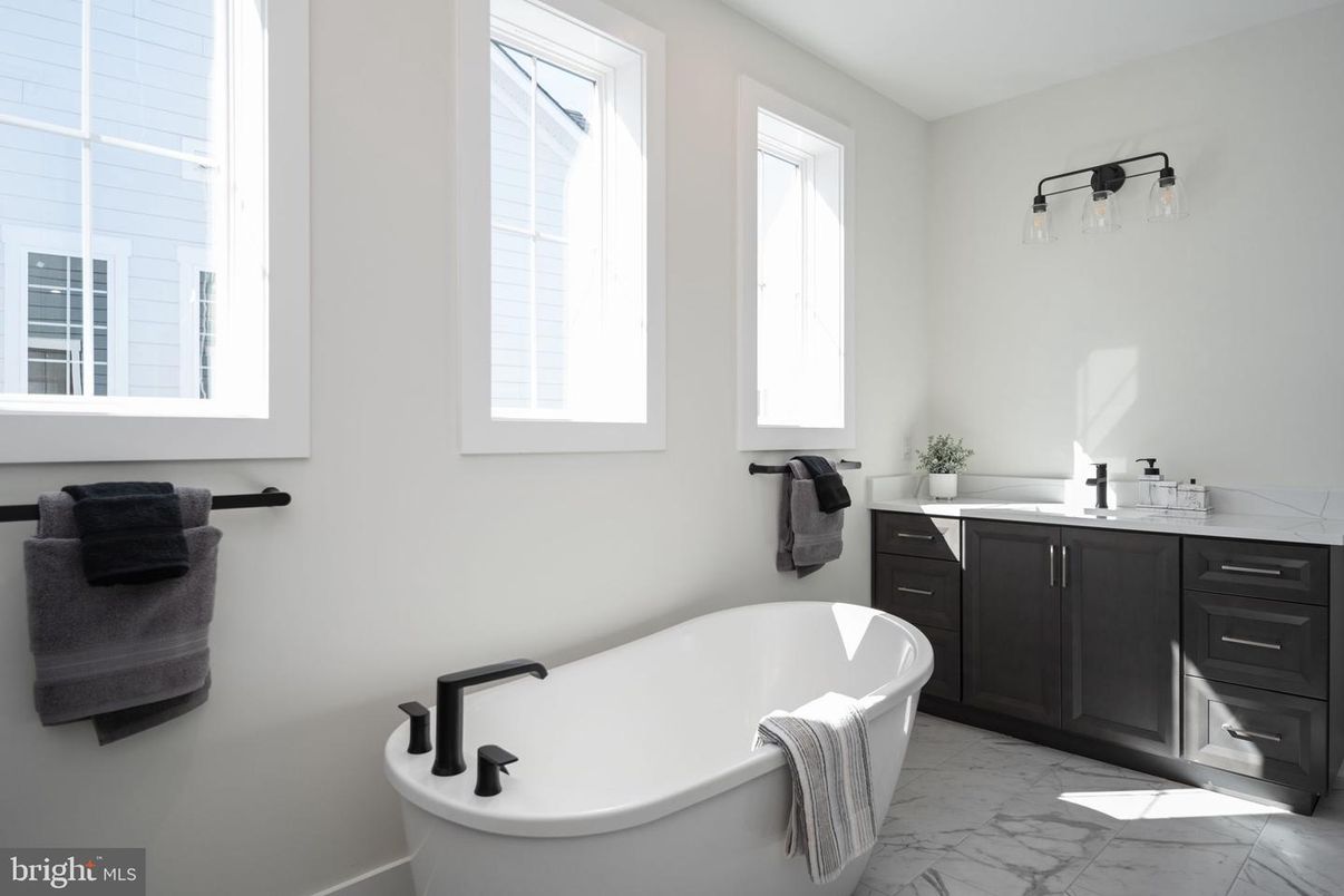 Bathroom, Free Standing Baths, Interior, Marble