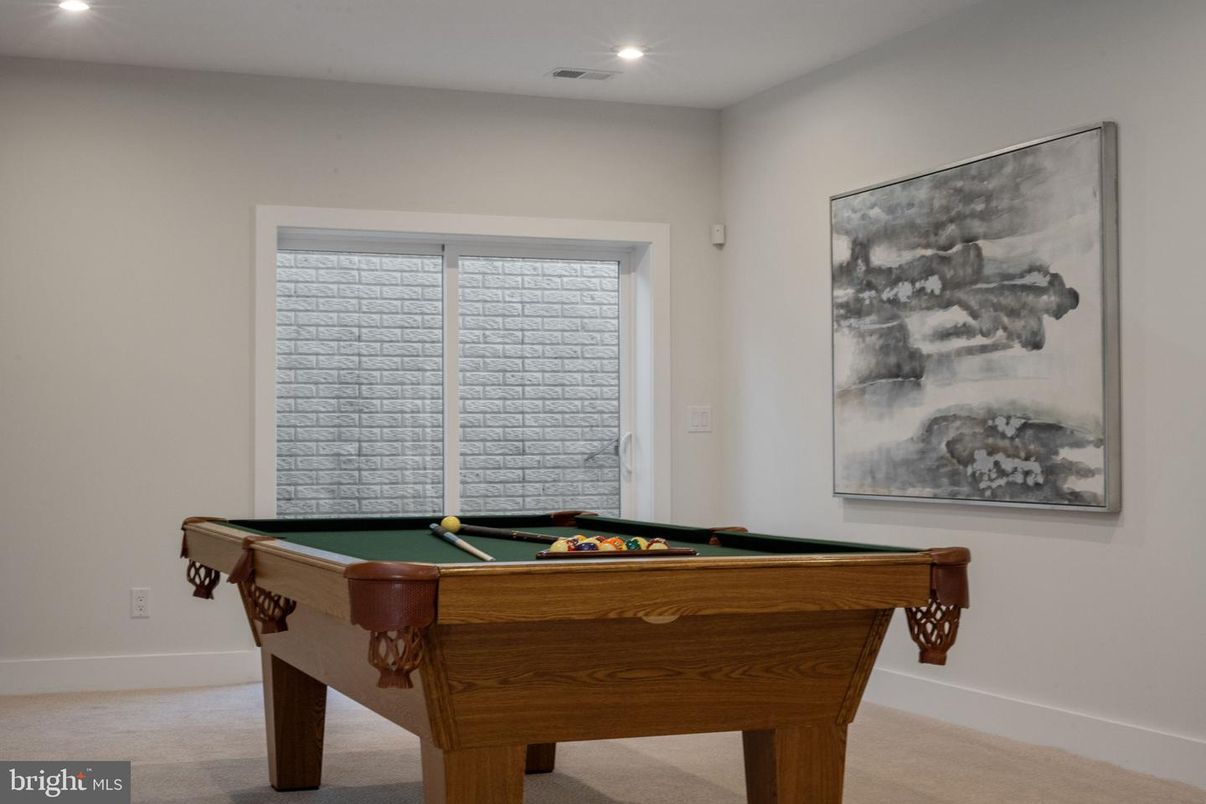 Billiard Table, Game Room, Interior, Recessed Lighting