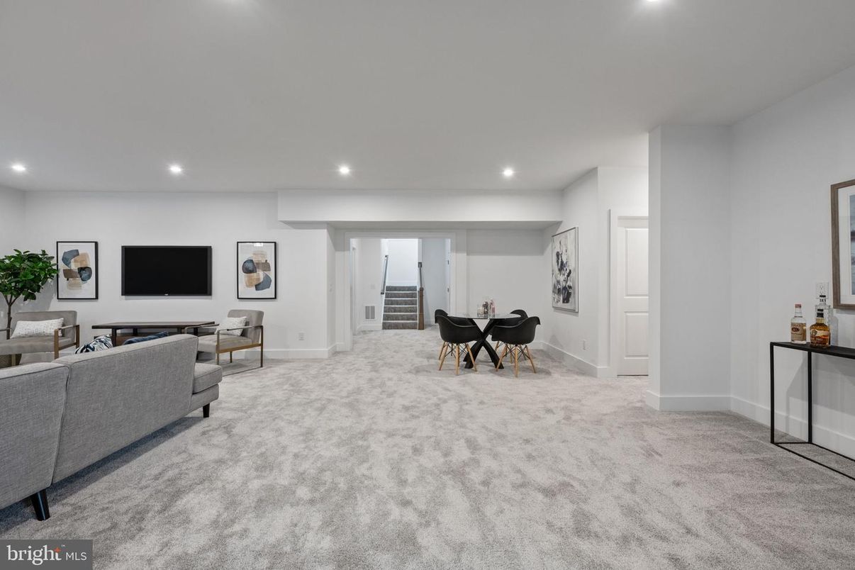 Dining room, Interior, Living room, Recessed Lighting