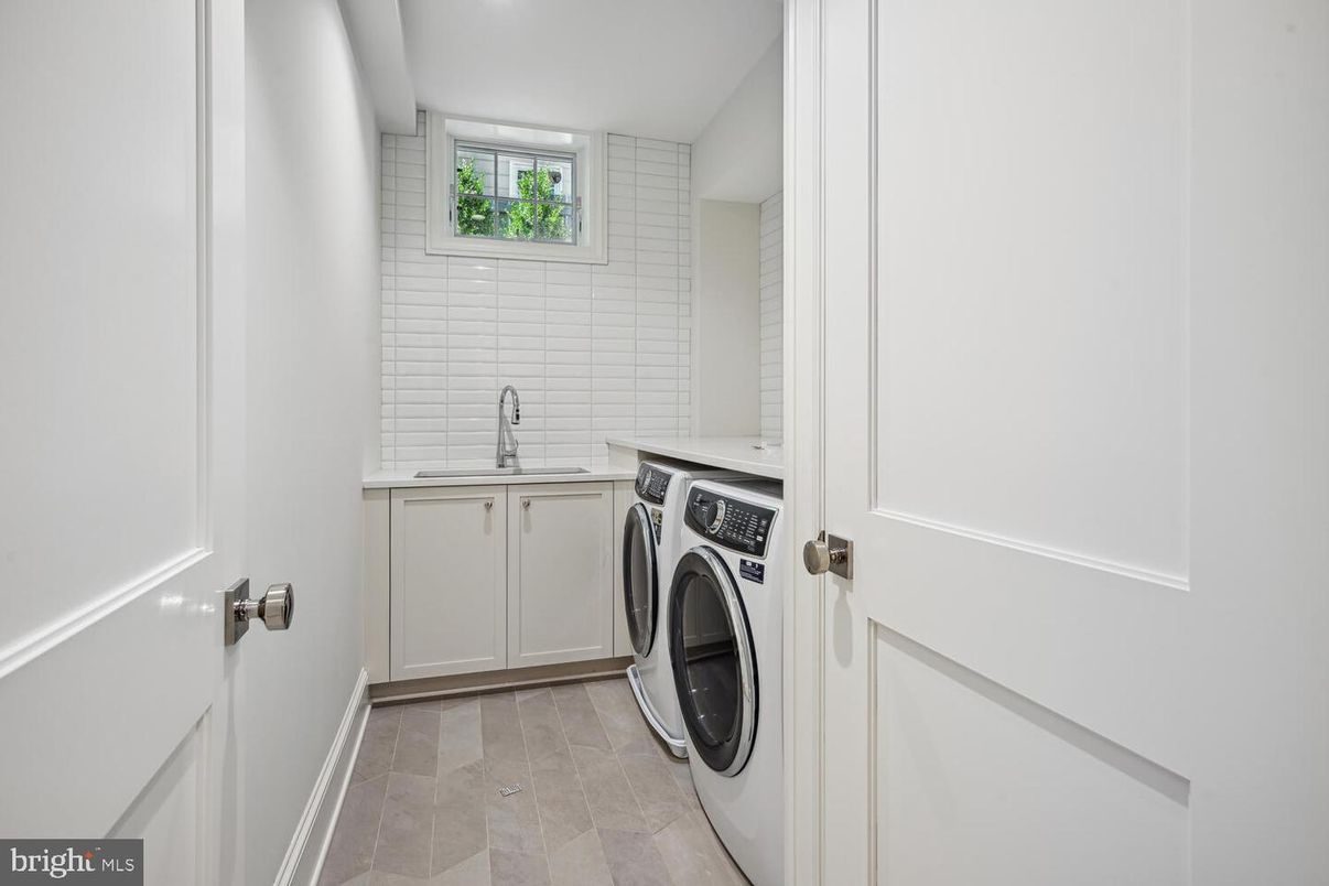 Interior, Recessed Lighting, Washer