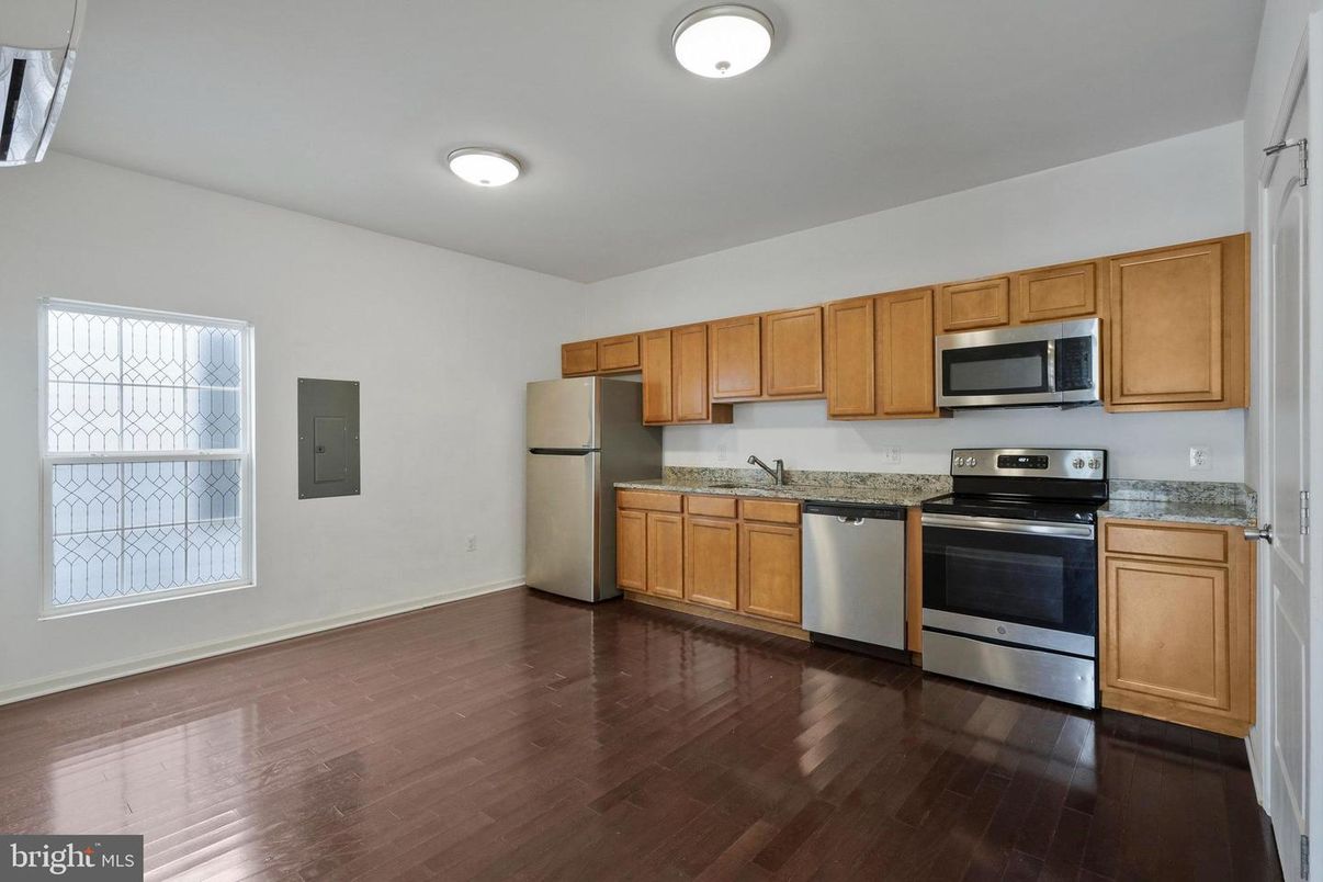 Interior, Kitchen, Stainless Steel Appliances, Wood Texture Flooring