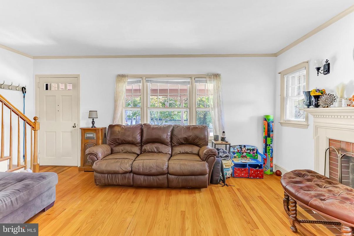 Fireplace, Interior, Wood Texture Flooring