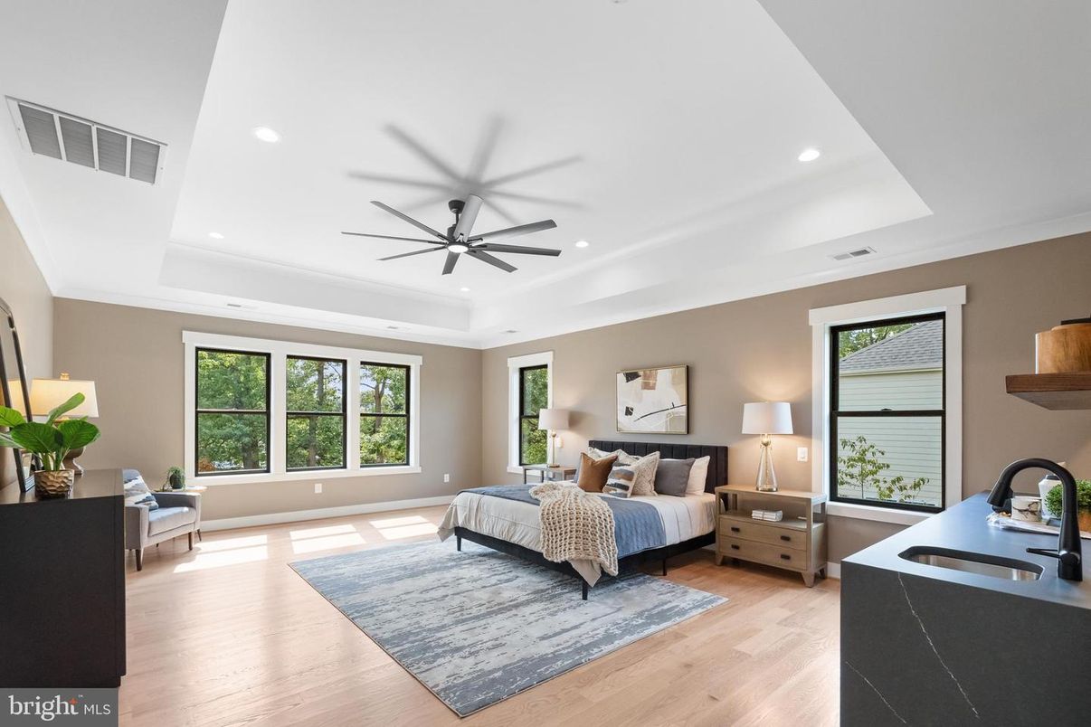 Bedroom, Interior, Recessed Lighting, Wood Texture Flooring