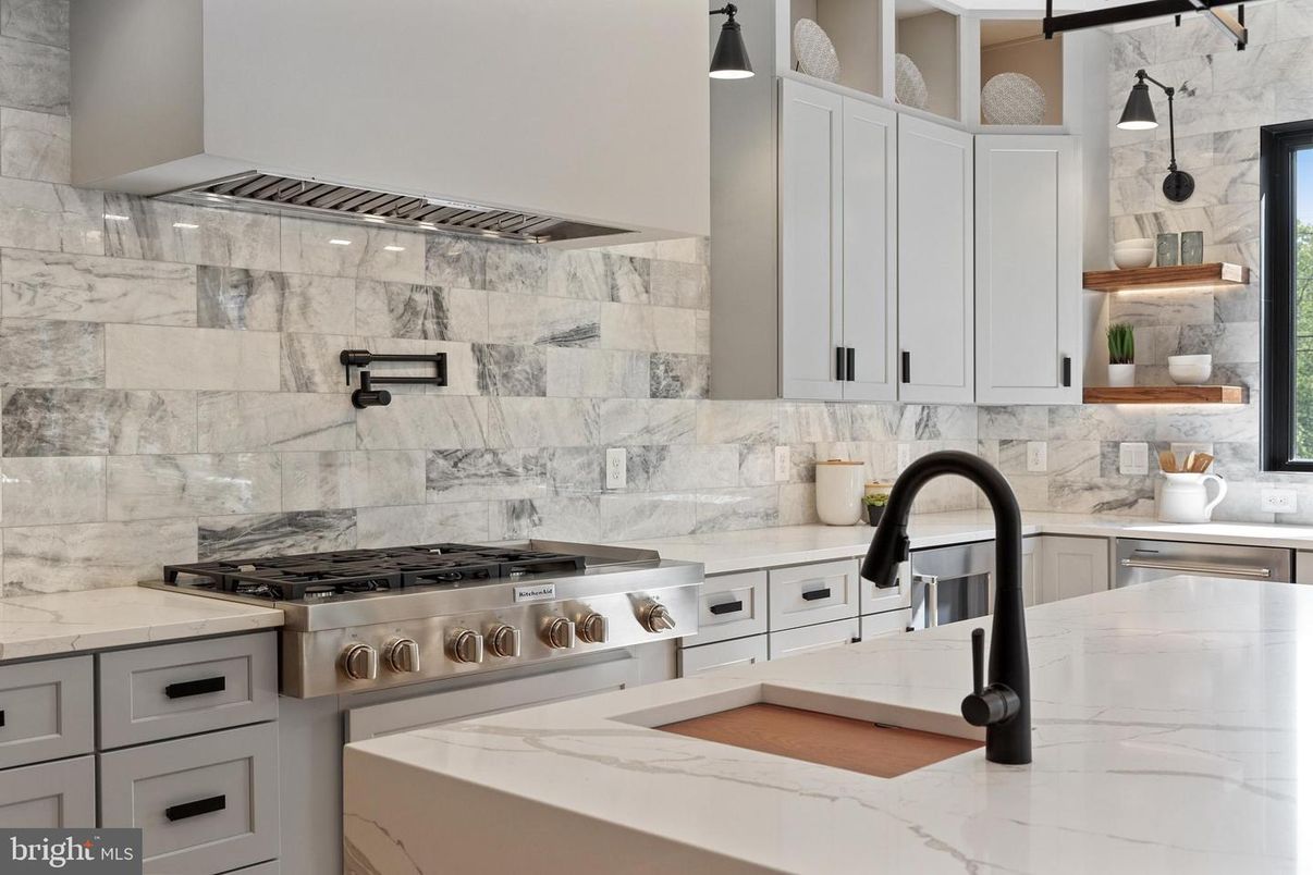 Interior, Kitchen, Marble Walls, Stainless Steel Appliances