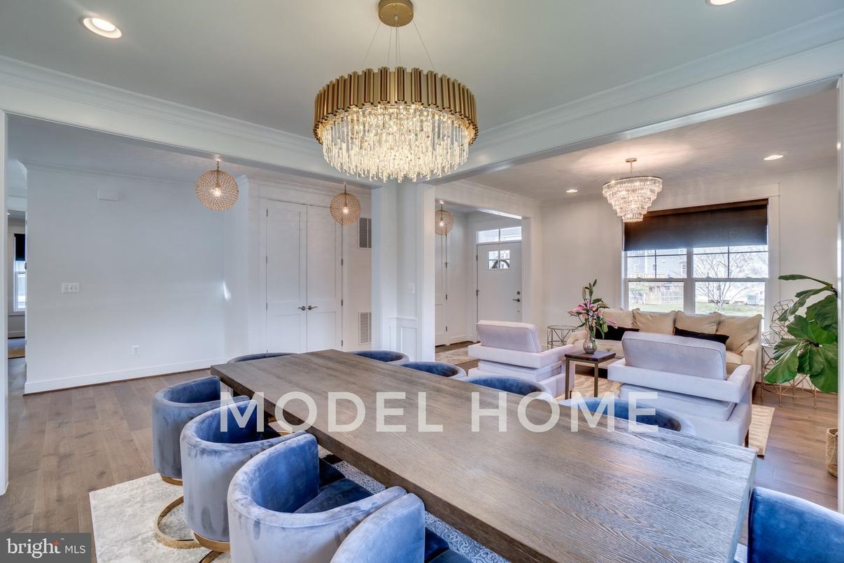Chandelier, Interior, Living room, Recessed Lighting, Wood Texture Flooring