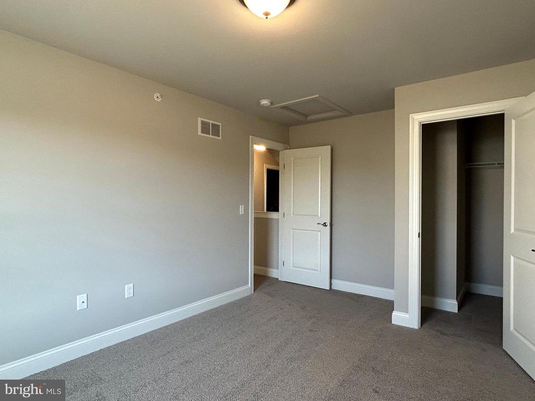 Empty room, Interior, Utility Closets
