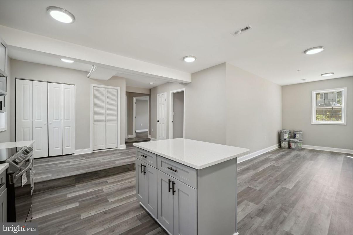 Interior, Kitchen, Recessed Lighting, Wood Texture Flooring